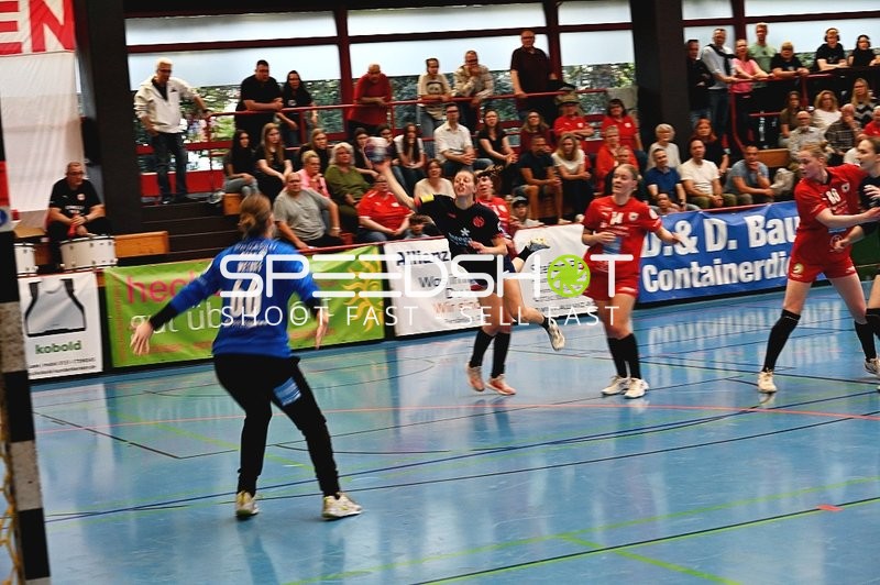 Wurf auf das Tor der Mainz 05