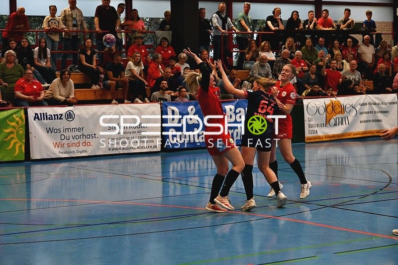 Blockversuch in der Handballpartie