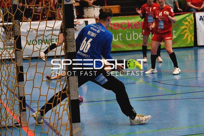 Torwartaktion im Spiel Mainz 05 gegen Kurpfalz Bären