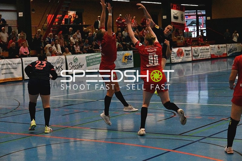 Wurf im Spiel zwischen Kurpfalz Bären und Mainz 05