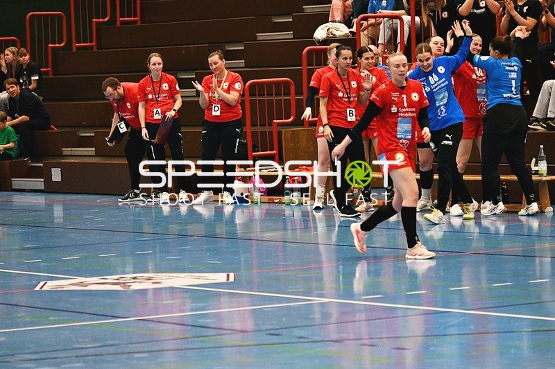 Spielerinnen der Kurpfalz Bären jubeln