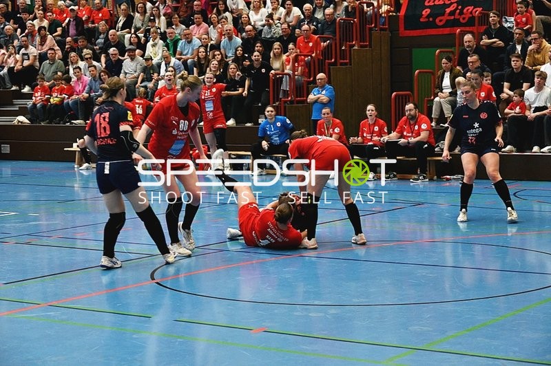 Foul im Handballspiel