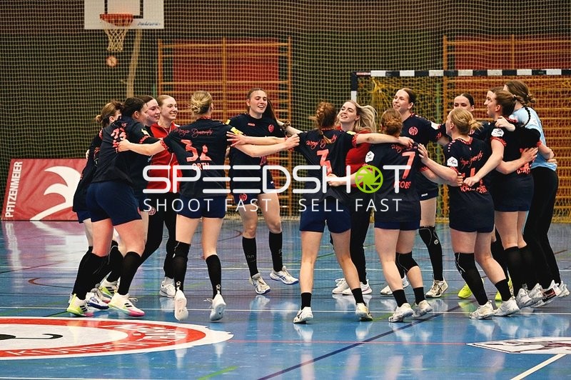 Jubel im Team der Kurpfalz Bären