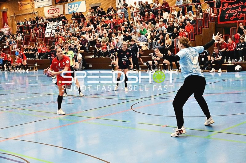 Handball-Wurfaktion der Kurpfalz Bären