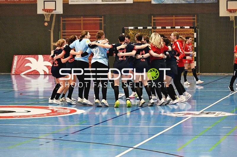 Team-Umarmung vor dem Spiel