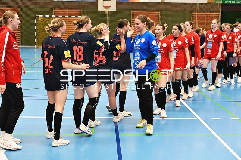 Handshake zwischen Kurpfalz Bären und Mainz 05