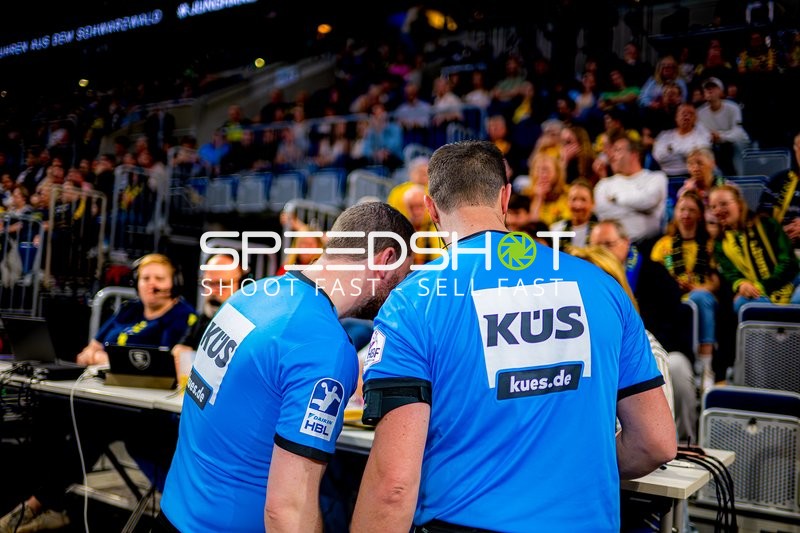 Videobeweisanalyse durch Schiedsrichter