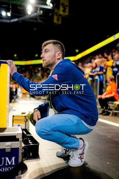 Zuschauerinteresse beim Handballspiel