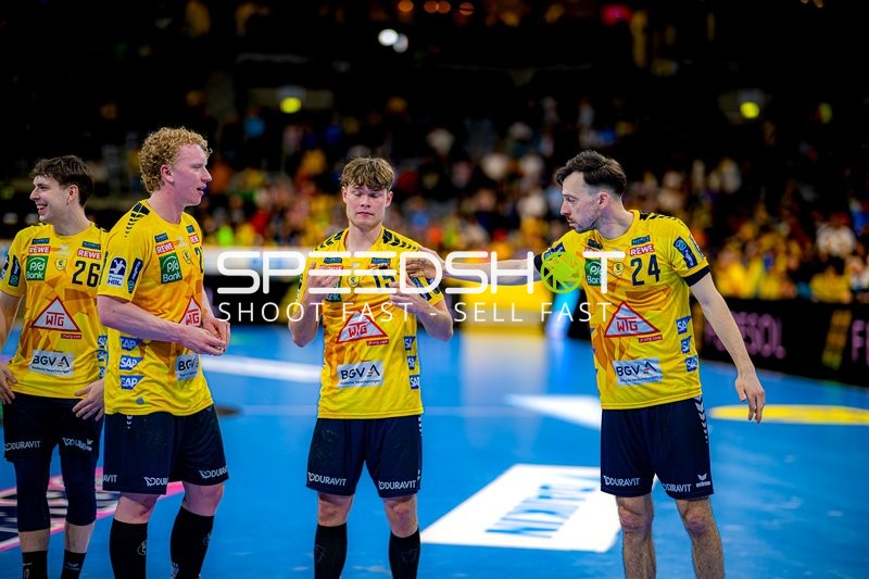 Diskussion zwischen Rhein-Neckar Löwen Spielern