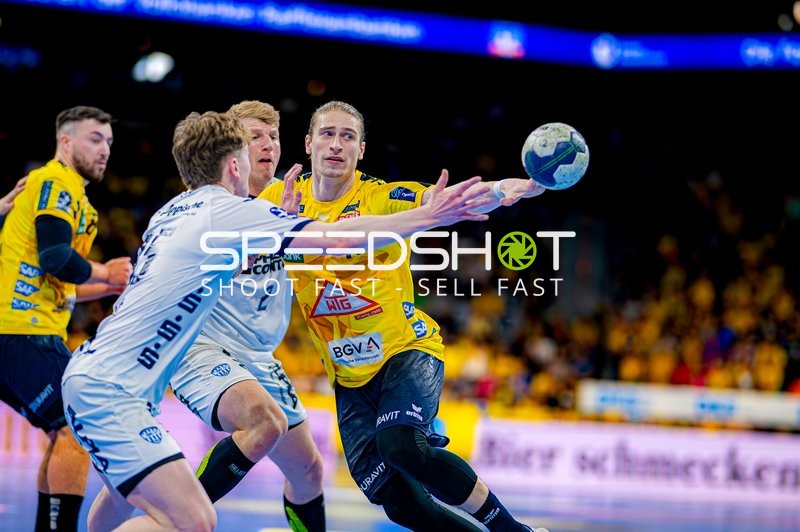 Wurf auf das Tor im Duell Rhein-Neckar Löwen gegen TBV Lemgo-Lippe