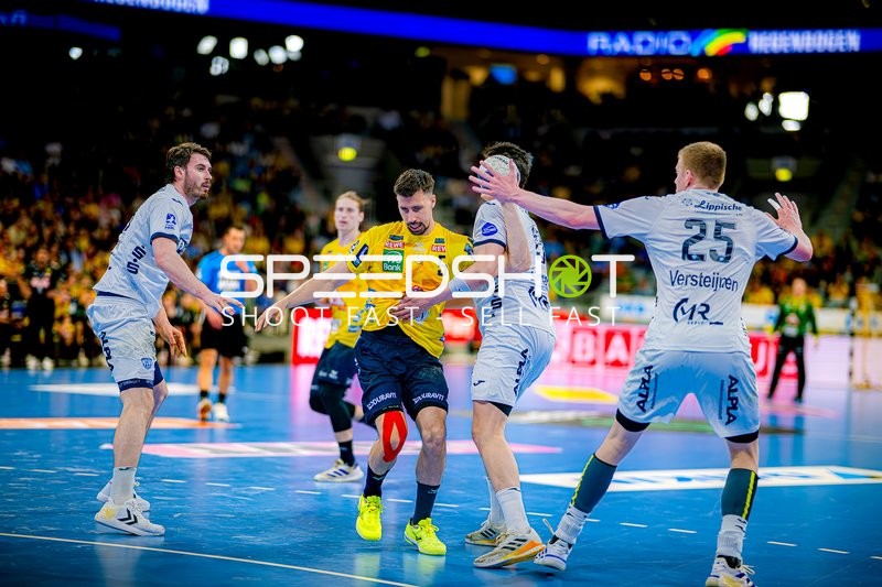 Passaktion im Spiel zwischen Rhein-Neckar Löwen und TBV Lemgo