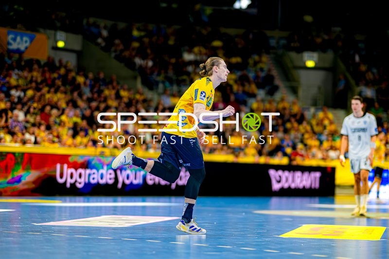 Laufaktion im Spiel der Rhein-Neckar Löwen gegen TBV Lemgo