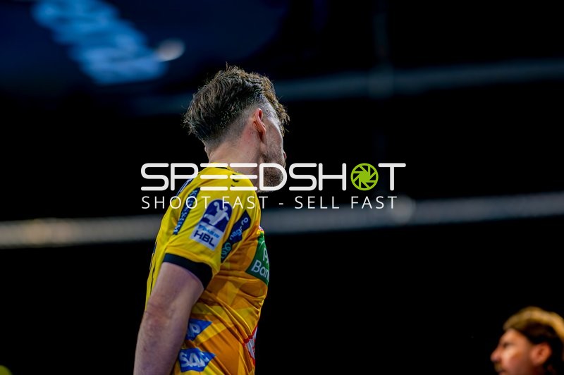 Handballspieler im Trikot während des Spiels