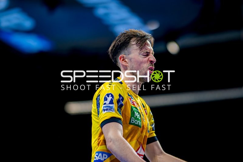 Spieler der Rhein-Neckar Löwen jubelt