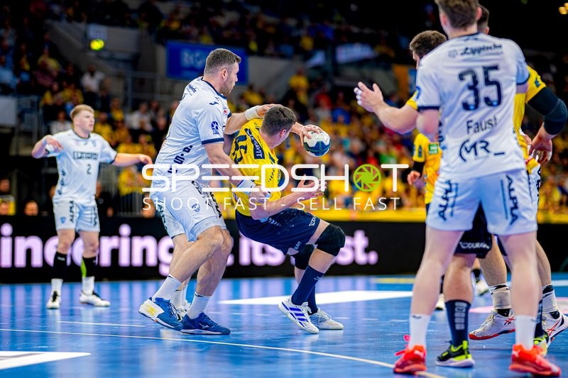 Abwehrkampf im Spiel Rhein-Neckar Löwen gegen TBV Lemgo