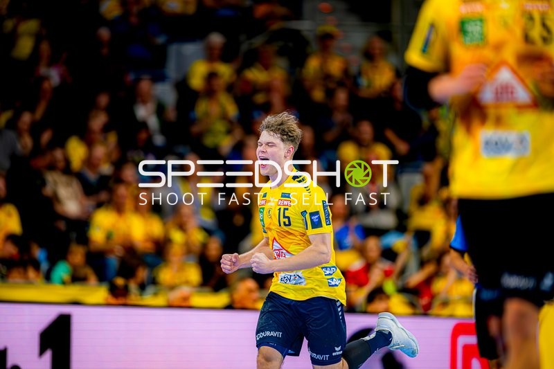 Jubel von Spieler Nummer 15 der Rhein Neckar Löwen