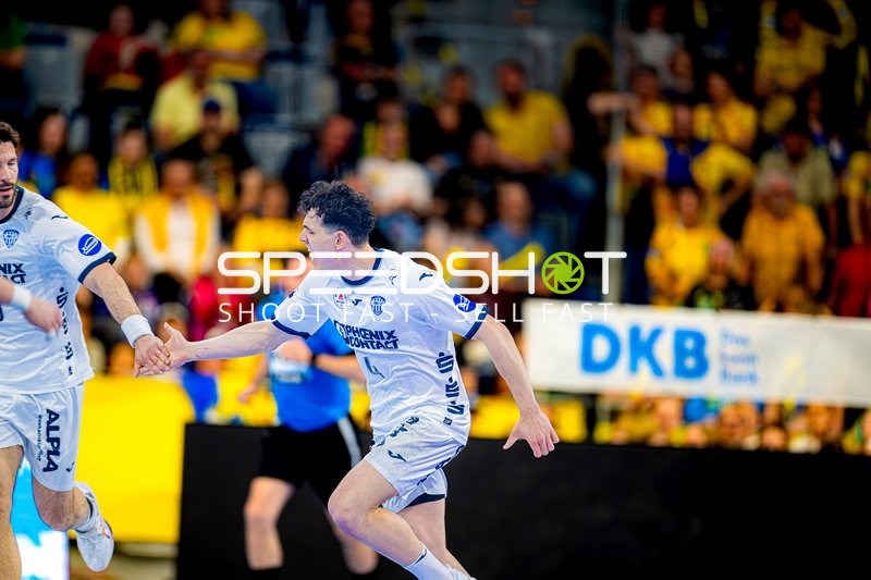 Ballkampf zwischen Rhein-Neckar Löwen und TBV Lemgo