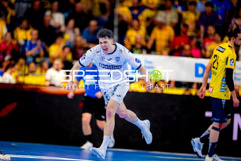 Jubelnde Spieler bei Rhein-Neckar Löwen gegen TBV Lemgo