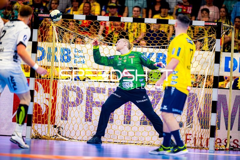 Torwartabwehr im Handballspiel