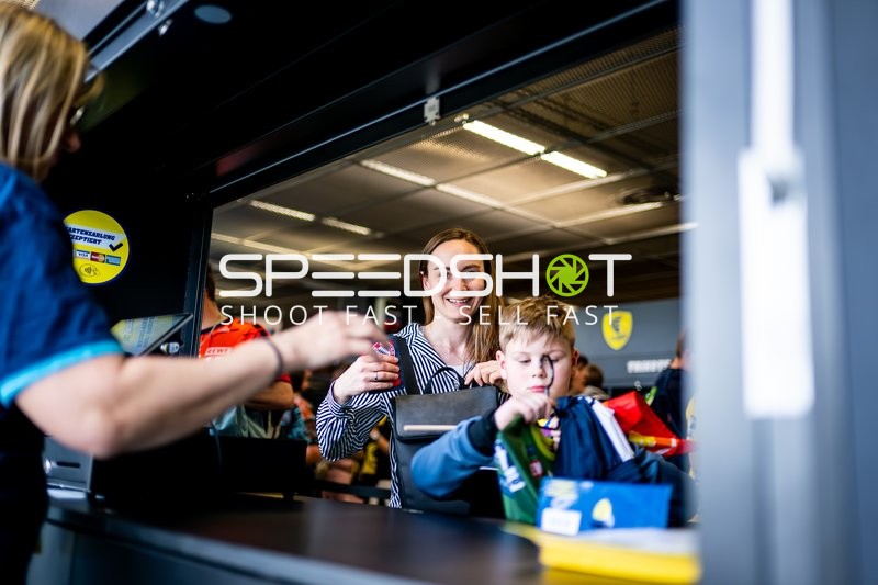 Verpflegung am Kiosk