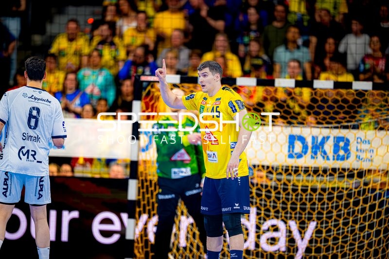 Abwehr im Spiel Rhein-Neckar Löwen gegen TBV Lemgo