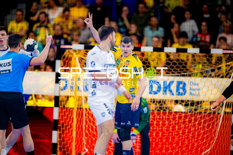 Spieler zeigt Aktion