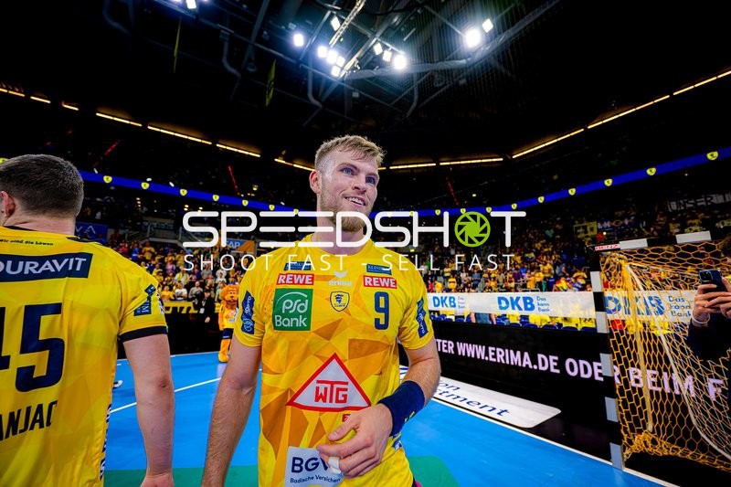 Spieler der Rhein-Neckar Löwen verlässt das Spielfeld