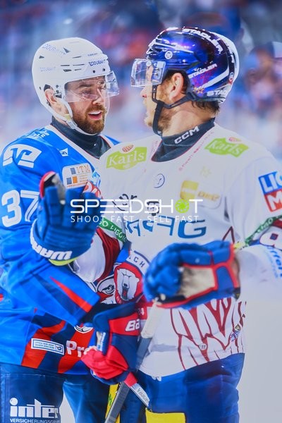 Diskussion zwischen Eric Uba und Gegenspieler