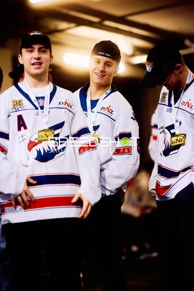 Jungadler Mannheim beim Meisterschaftsfeier