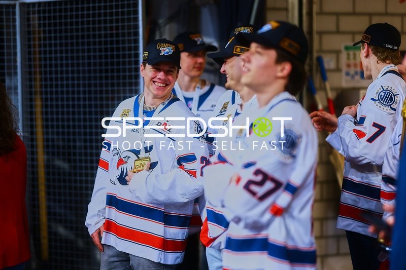 Meisterschaftsfeier der Jungadler Mannheim