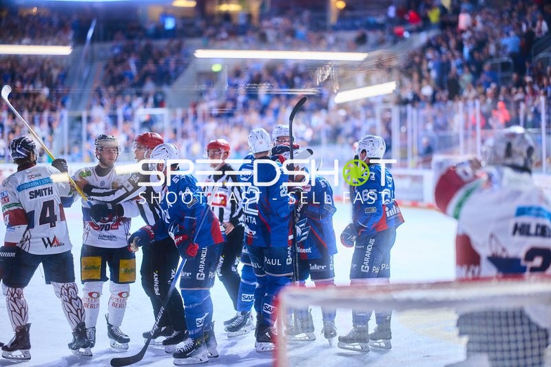 Konfrontation zwischen Adler Mannheim und Eisbären Berlin