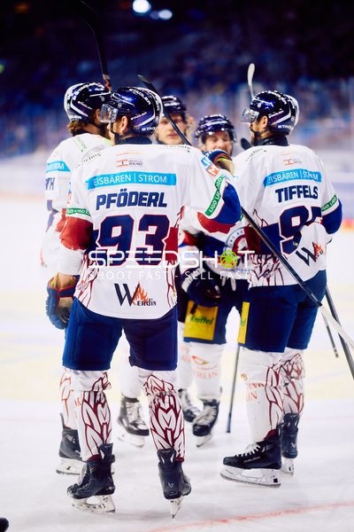 Eisbären Berlin Spieler auf dem Eis