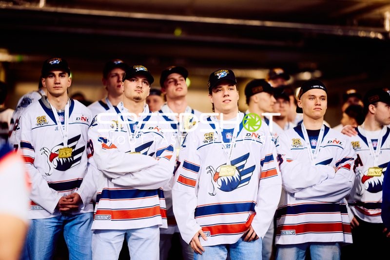 Jungadler feiern Meisterschaft