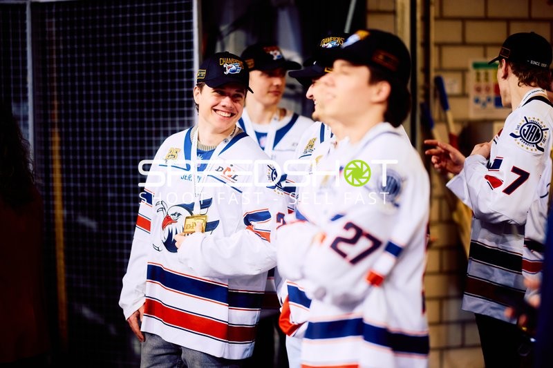 Jungadler feiern Meisterschaft