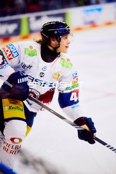 Eisbären-Spieler in Aktion