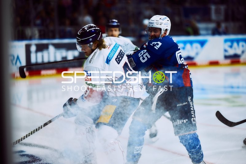 Intensiver Zweikampf zwischen Mannheim und Berlin