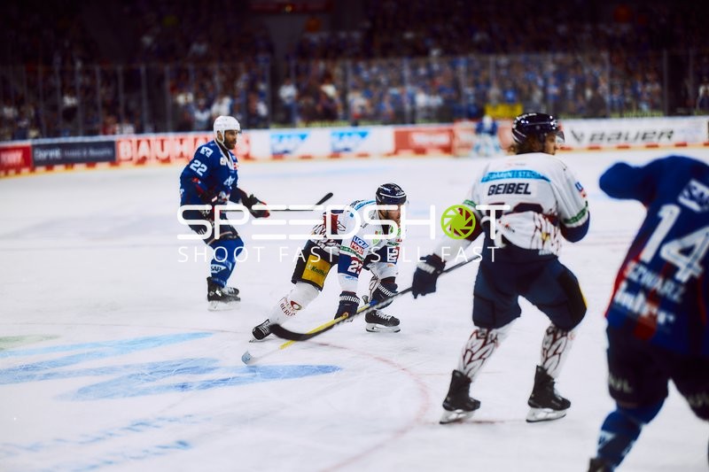 Dribbling im DEL-Halbfinale