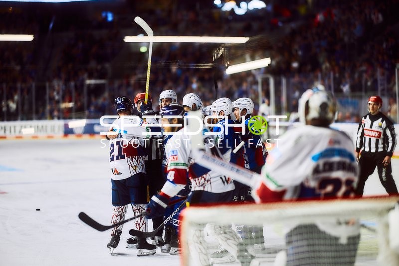 Kollision während des Playoff-Spiels