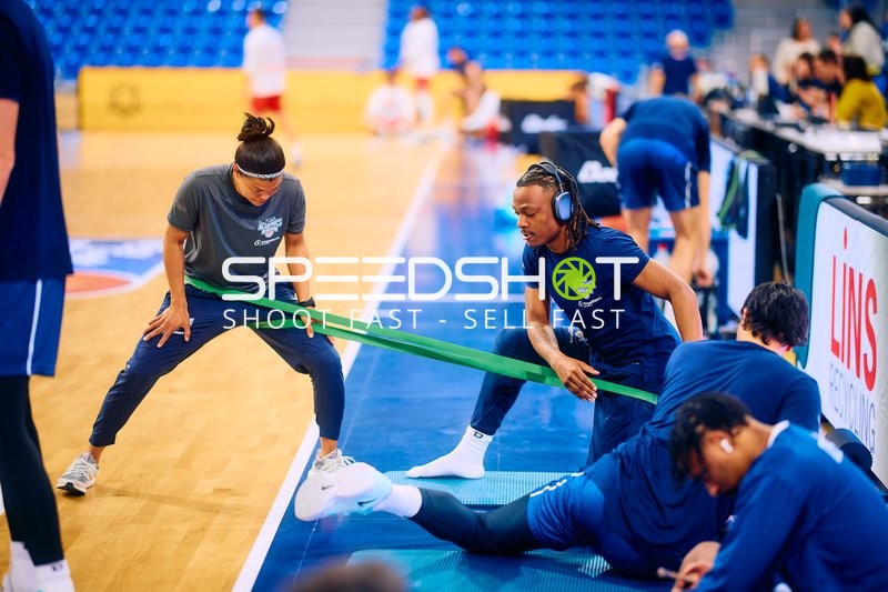 MLP Academics bereiten sich auf das Spiel vor