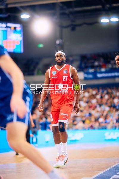 Spieler der Syntainics MBC konzentrieren sich auf das Spiel