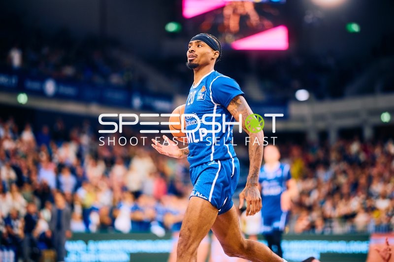 Dribbeln von MLP Academics Spieler