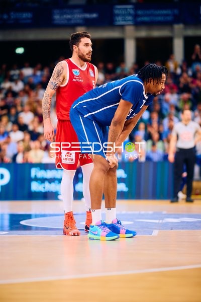 Intensive Ruhe im Spiel