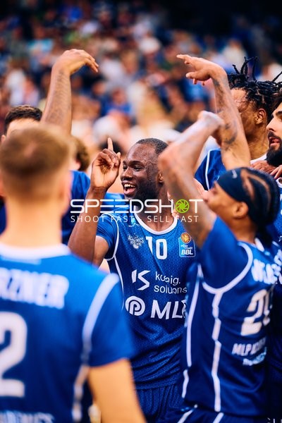 Jubel der MLP Academics Heidelberg während des Spiels