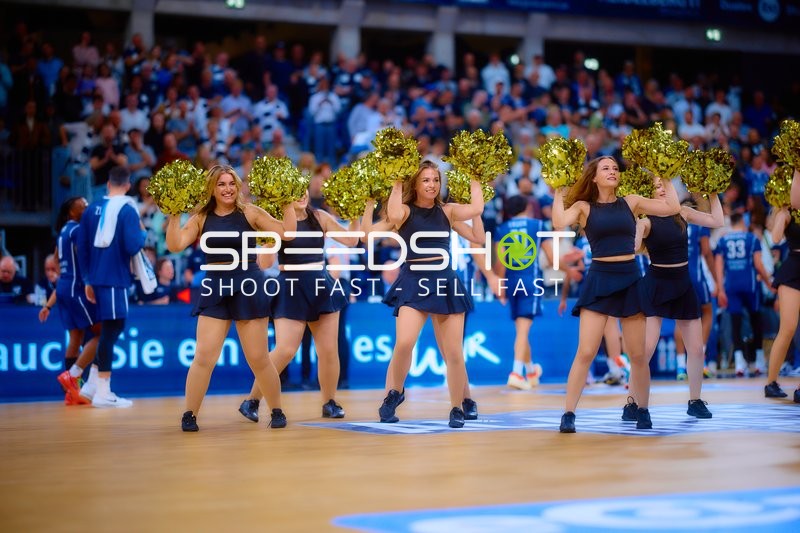 Peppige Performance der Pfitzenmeier Cheerdancers