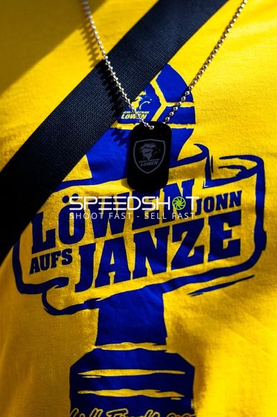 Rhein Neckar Löwen Fan zeigt Unterstützung