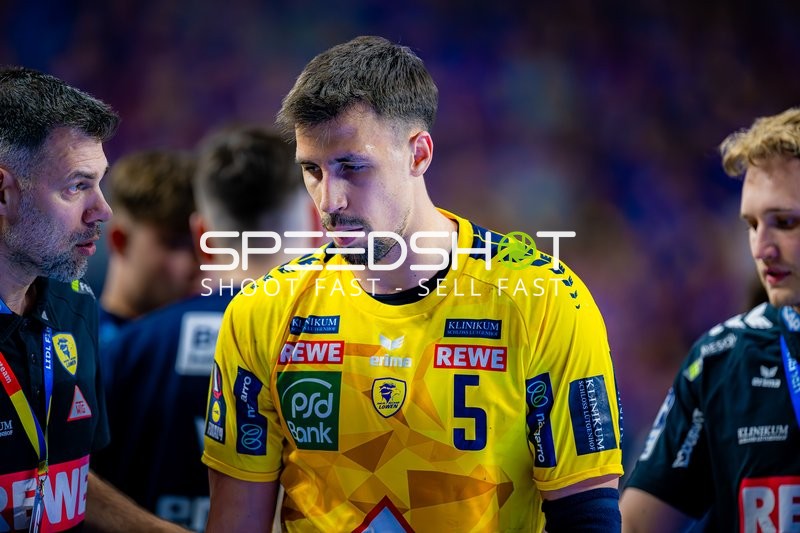 Ivan Martinović (5, Rhein Neckar Löwen) im Gespräch