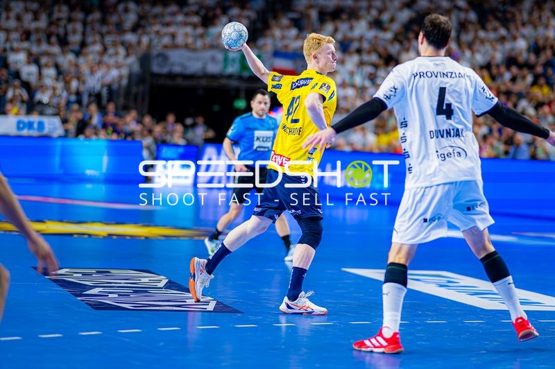 Handball I Herren I Saison 2024-2025 I DHB-Pokal I Halbfinale I Rhein-Neckar Löwen - THW Kiel I 12.04.2025