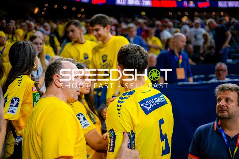 Ivan Martinović (5, Rhein Neckar Löwen) im Gespräch