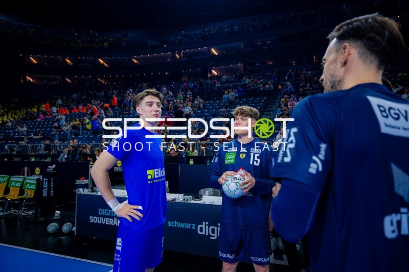 Spieler im Gespräch vor dem Final4