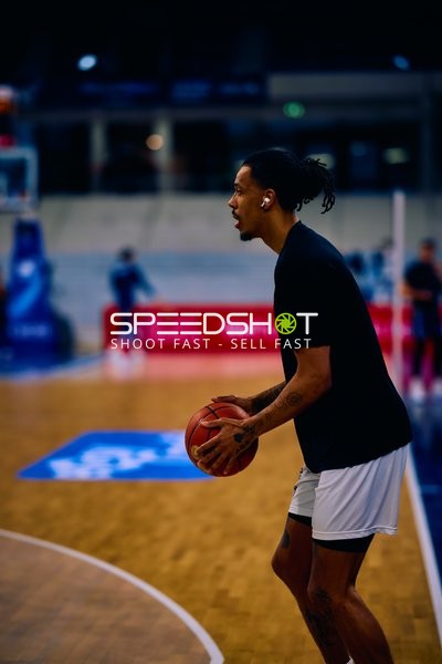 Spieler bereitet sich auf Wurf vor